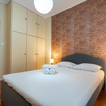 Sepolia Metro St. 1 Bedrm 4 Pers. By Mps Apartment *